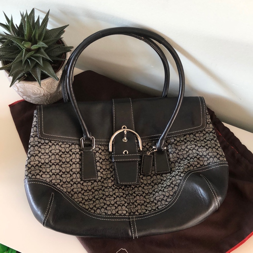 AUTHENTIC coach purse